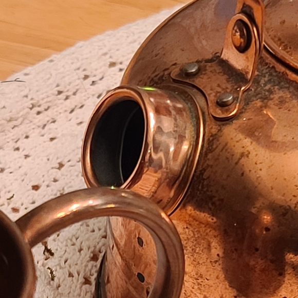 Vintage Copper and Blue porcelain tea pot with 2 cups - Picture 7 of 11